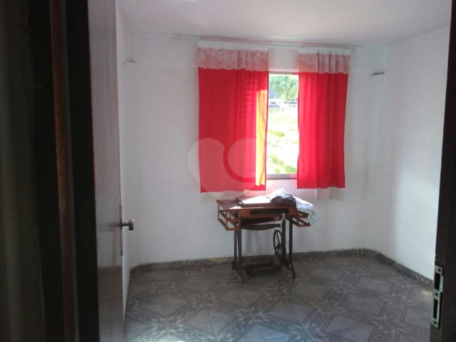 Apartamento à venda com 2 quartos em Cidade Tiradentes, São Paulo, SP