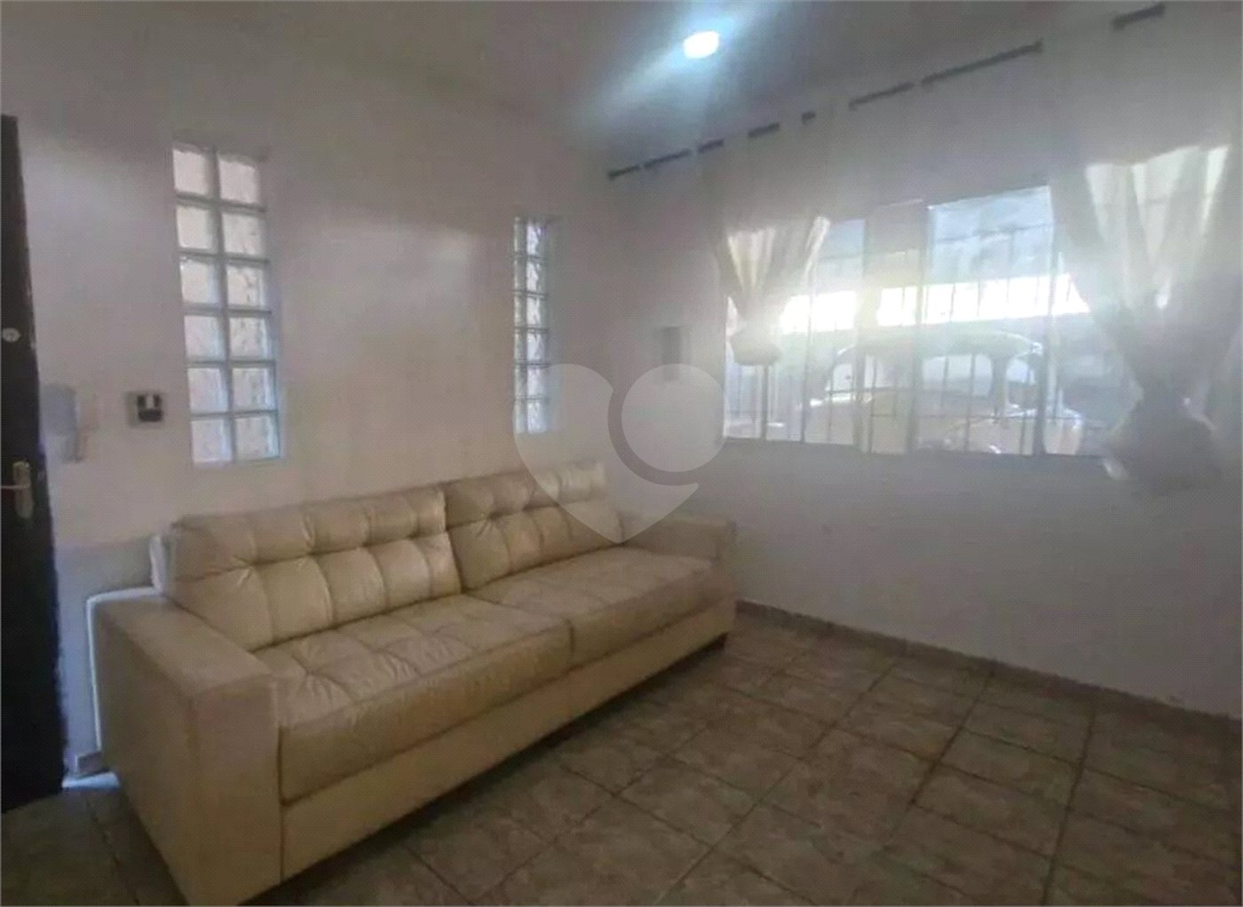 Sobrado à venda com 8 quartos em Vila Guarani, São Paulo, SP