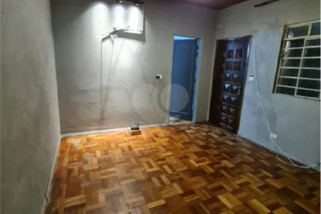 Casa à venda com 3 quartos em Vila Ipojuca, São Paulo, SP