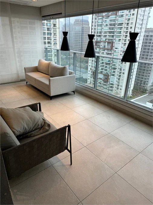 Apartamento para alugar com 3 suítes em Vila Gertrudes, São Paulo, SP