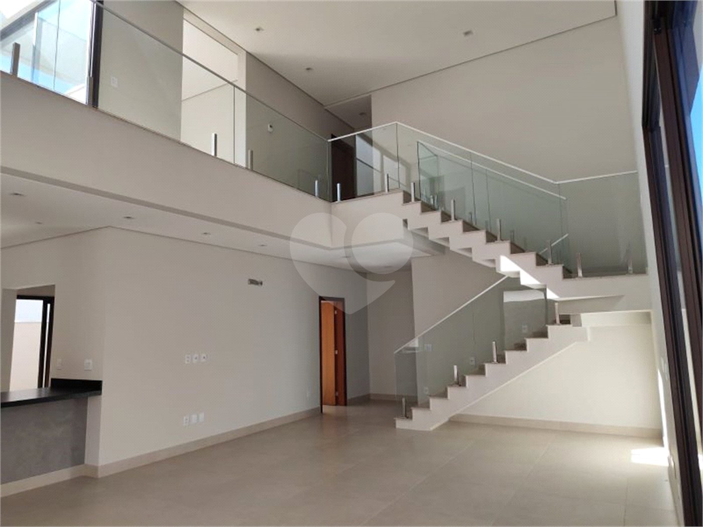 Casa à venda com 3 suítes no condomínio Recanto das Palmas, Vinhedo - SP