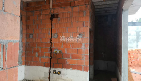 Casa à venda com 3 quartos, sendo 1 suíte,  em Loteamento Parque Residencial Serras de Atibaia II, Atibaia, SP