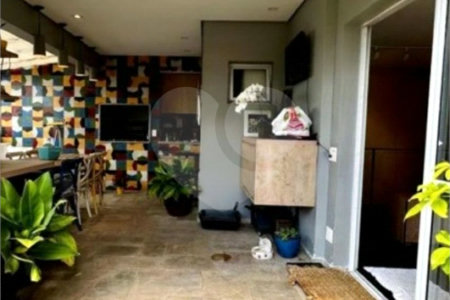 Cobertura à venda com 3 suítes em Vila Olímpia, São Paulo, SP