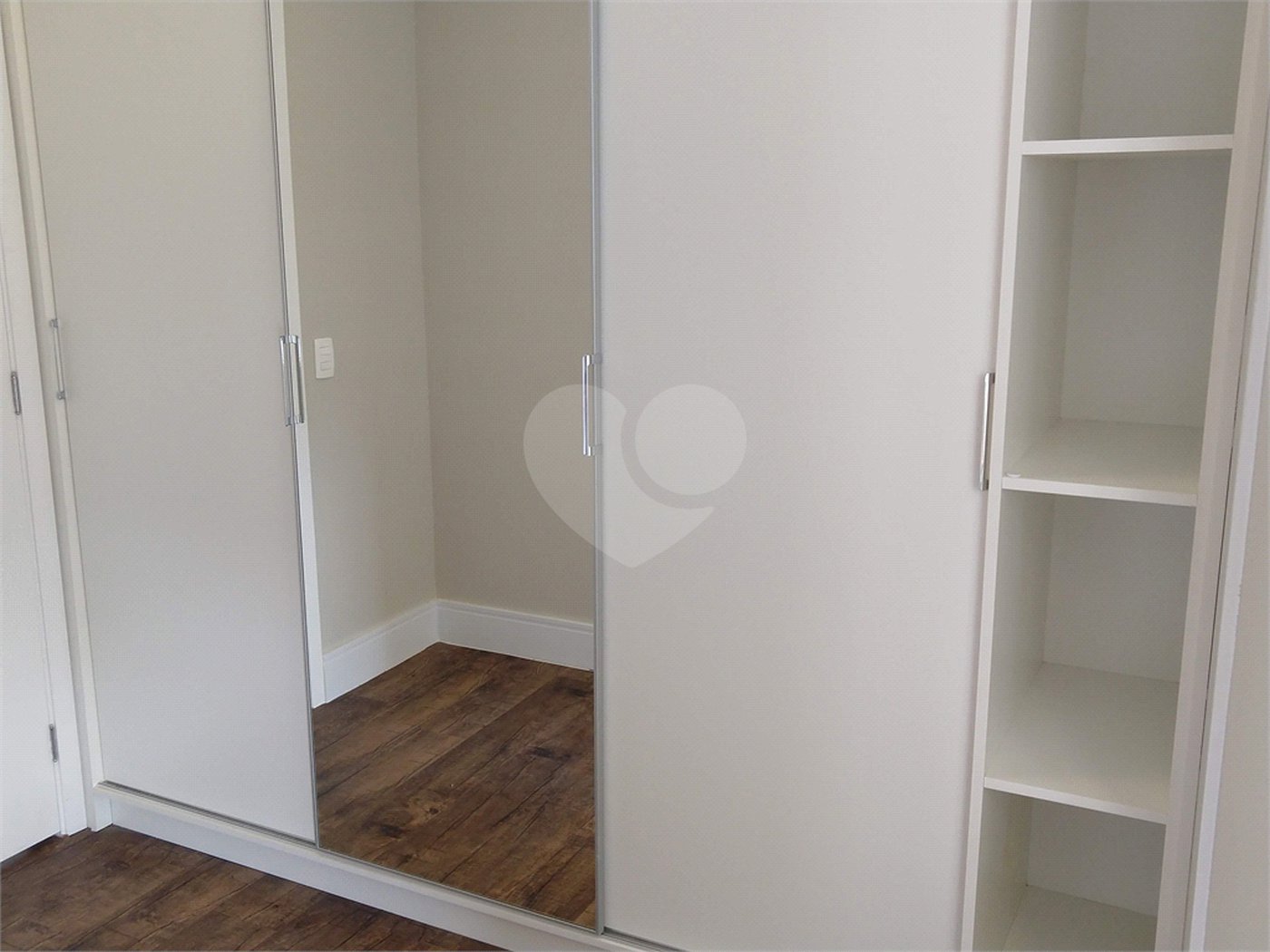 Apartamento à venda com 3 suítes em Vila Anastácio, São Paulo, SP