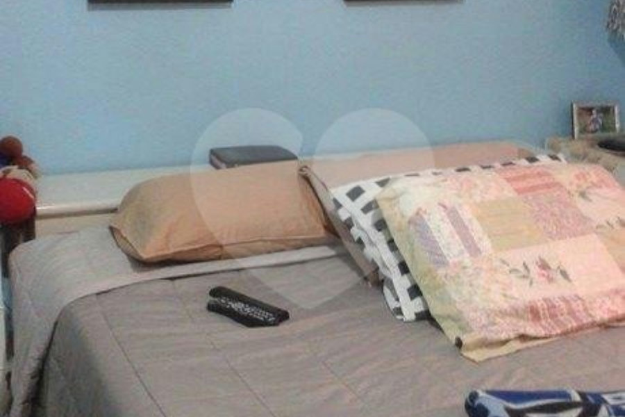 Casa Térrea à venda com 3 quartos, sendo 1 suíte, em Parque Peruche, São Paulo, SP