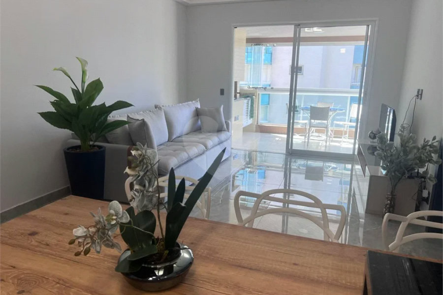 Apartamento à venda com 2 quartos, sendo 1 suíte, em Riviera de São Lourenço, Bertioga, SP