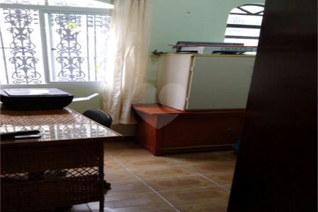 Sobrado à venda com 3 quartos, sendo 1 suíte, em Alto da Boa Vista, São Paulo, SP