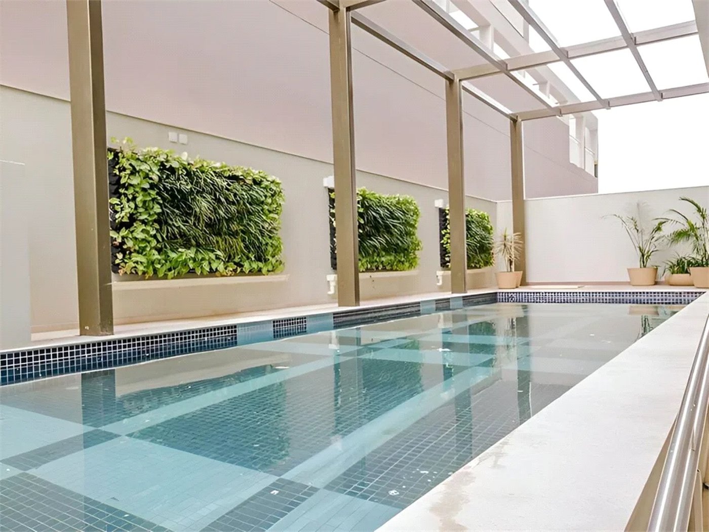 Apartamento à venda ou para alugar com 2 quartos, sendo 1 suíte, em Brooklin Paulista, São Paulo, SP