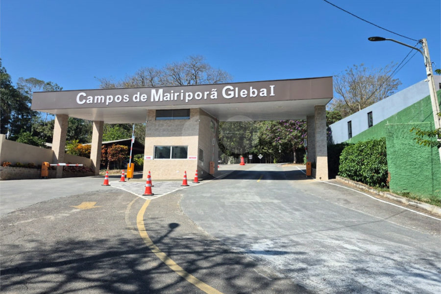 Casa à venda com 2 quartos, sendo 1 suíte, no condomínio Campos de Mairiporã Gleba 1, Mairiporã - SP