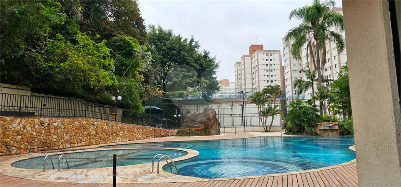 Apartamento para alugar com 2 quartos, sendo 1 suíte, em Jardim Íris, São Paulo, SP