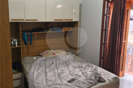 Sobrado à venda com 3 quartos, sendo 1 suíte,  em Conjunto Residencial Vista Verde, São Paulo, SP