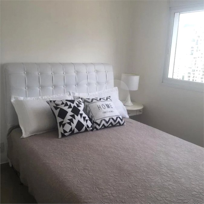 Apartamento à venda com 3 quartos, sendo 1 suíte, em Vila Olímpia, São Paulo, SP