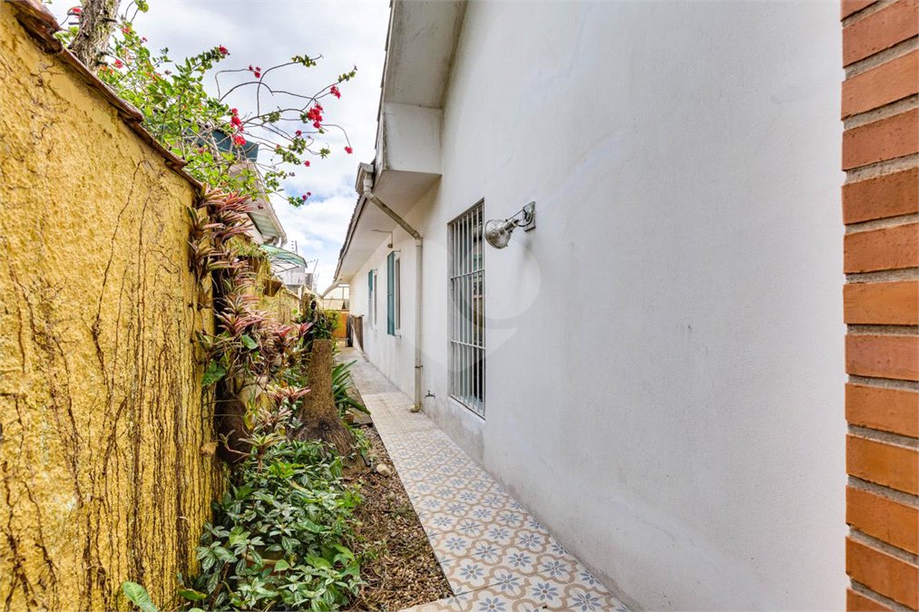Casa Térrea à venda com 3 quartos, sendo 1 suíte, em Interlagos, São Paulo, SP