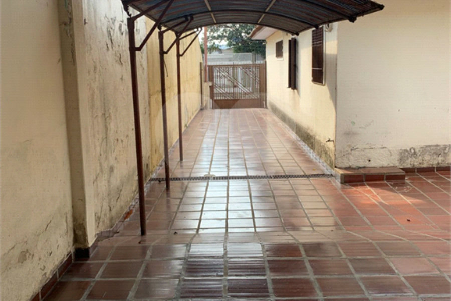 Sobrado à venda com 3 quartos no Brasilândia, São Paulo, SP