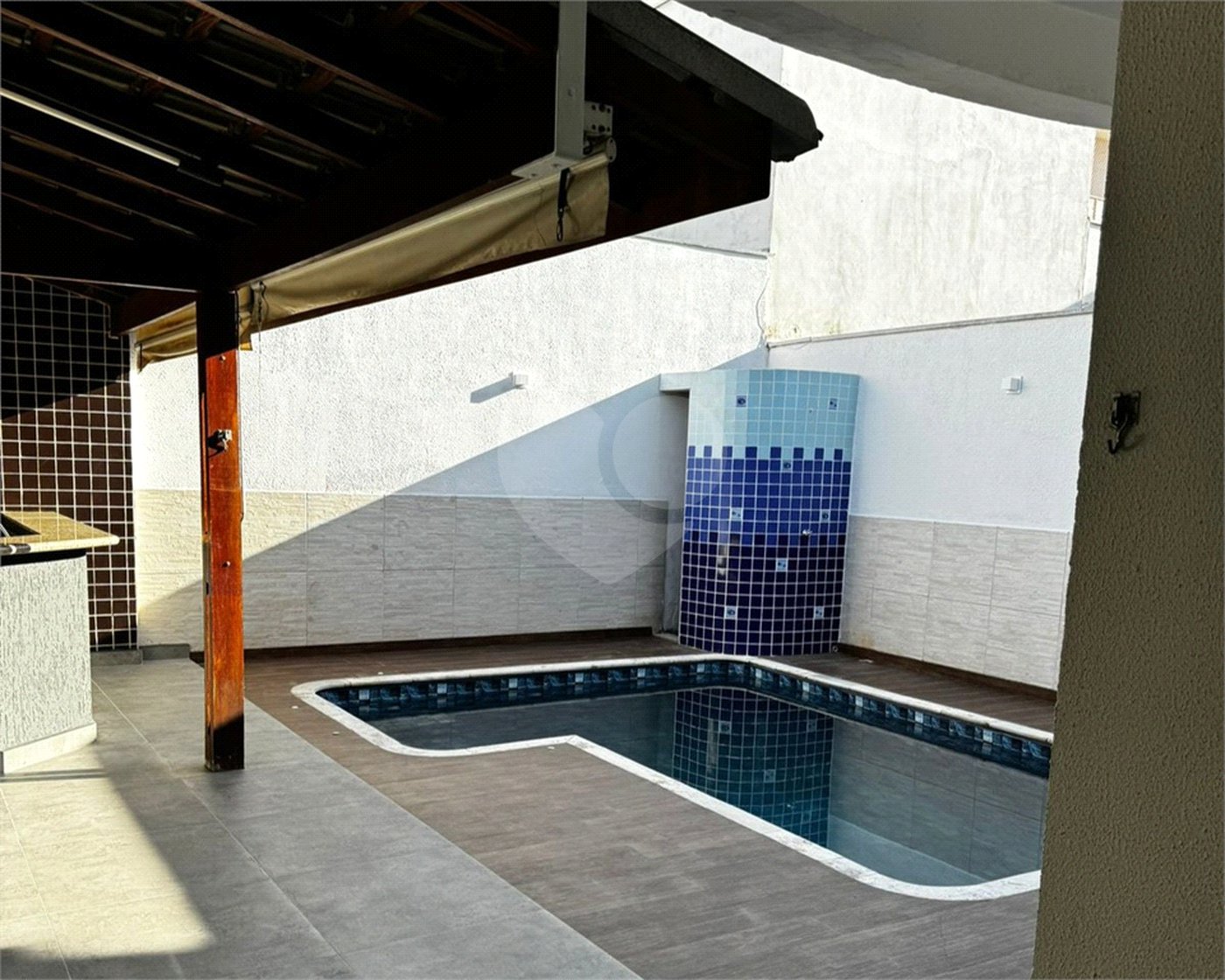Casa à venda com 3 quartos, sendo 1 suíte, no condomínio Residencial Villa dos Inglezes, Sorocaba - SP