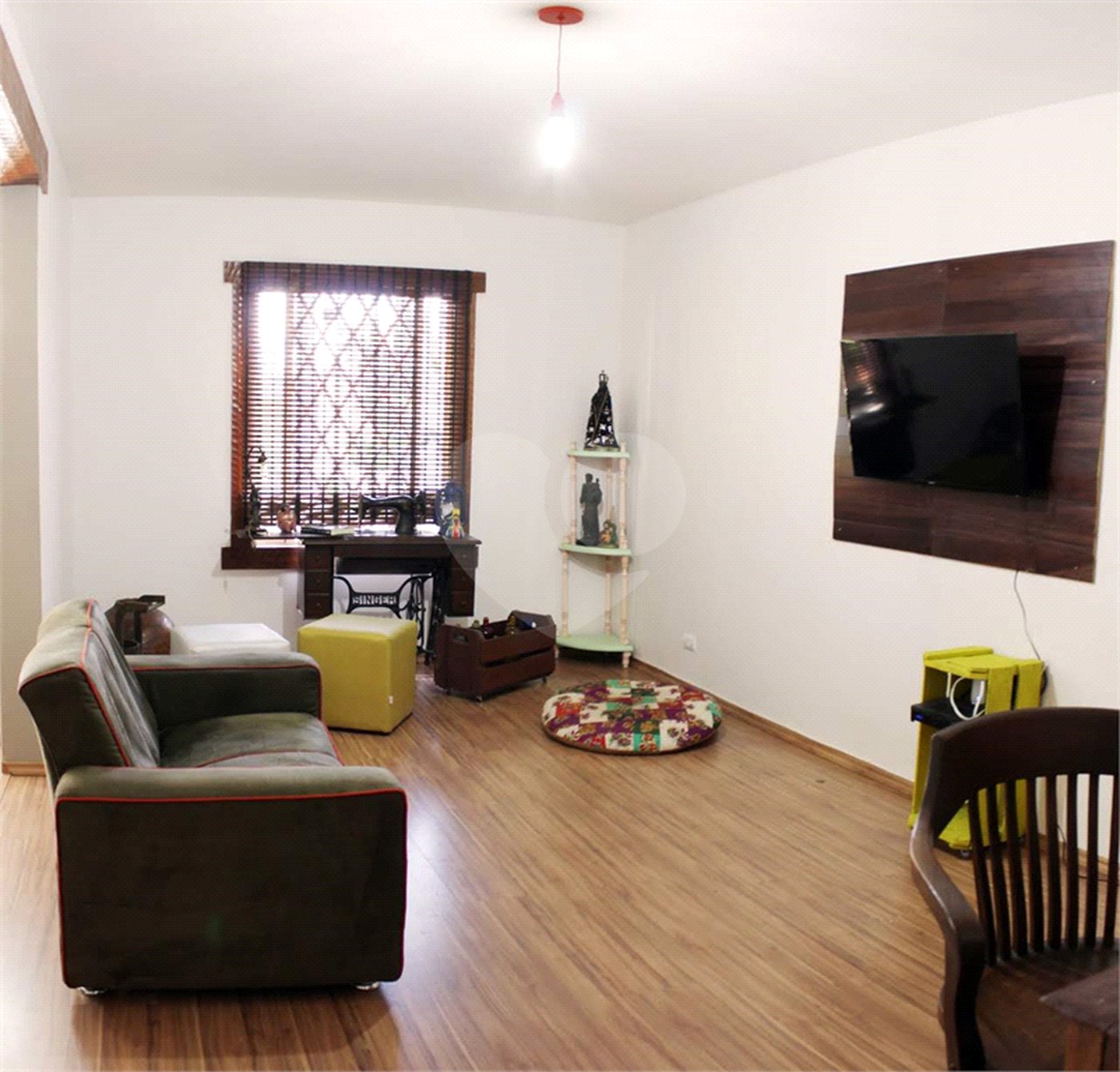 Casa à venda com 4 quartos, sendo 2 suítes, em Jardim Leonor, São Paulo, SP