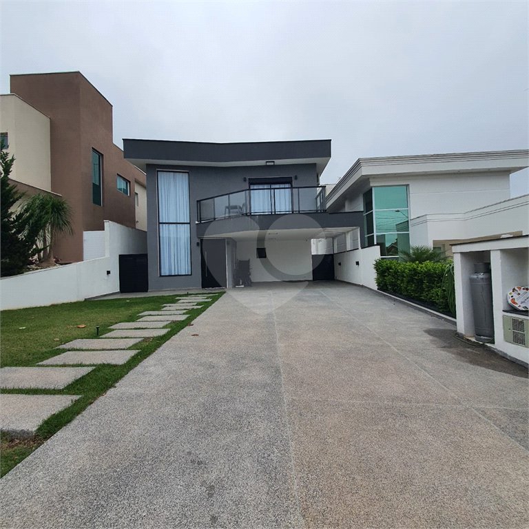 Casa à venda com 6 quartos, sendo 4 suítes, em Chácara do Remanso, Vargem Grande Paulista, SP