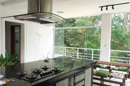Casa à venda com 3 quartos, sendo 1 suíte, no condomínio Clube Florada Suzano, Suzano - SP