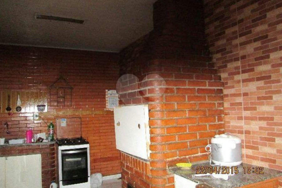 Sobrado à venda com 4 quartos, sendo 2 suítes, em Parque Edu Chaves, São Paulo, SP