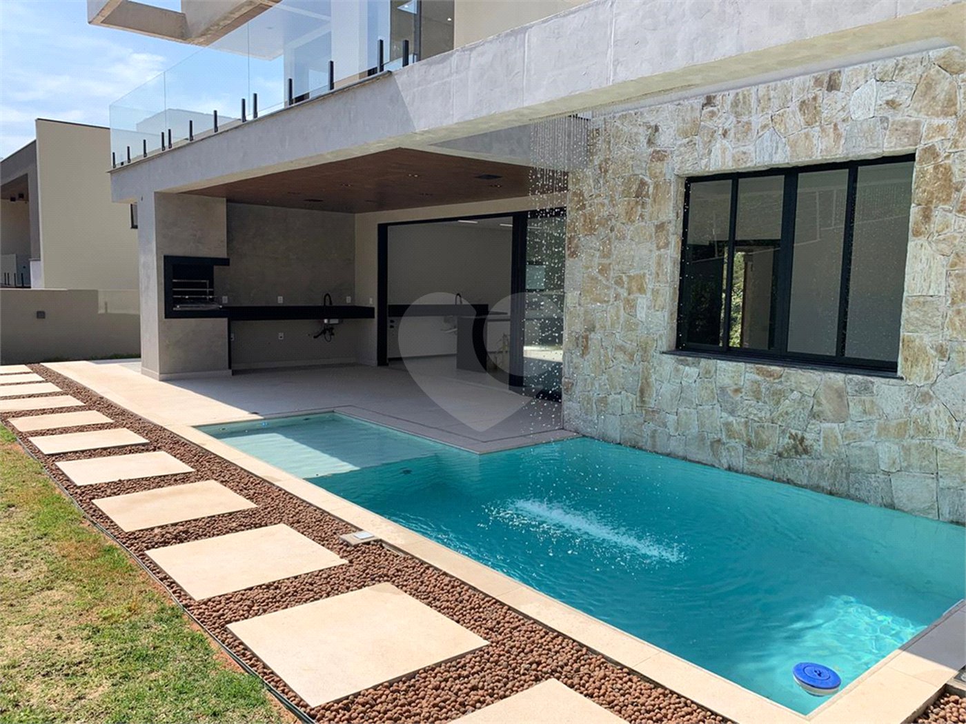 Casa à venda com 4 suítes no condomínio Reserva São Nicolau, Atibaia - SP