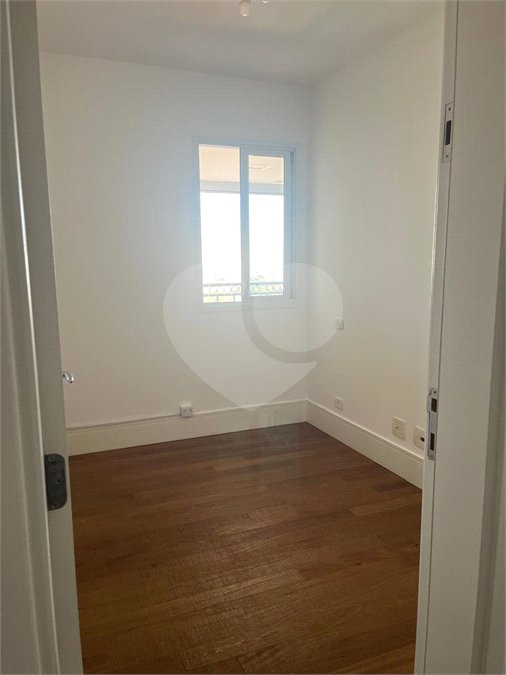Apartamento para alugar com 3 suítes em Vila Olímpia, São Paulo, SP