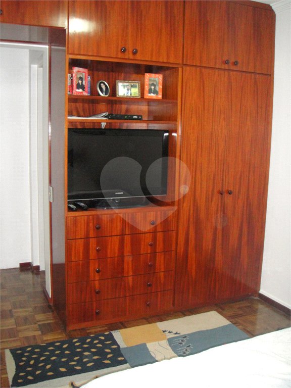 Apartamento à venda com 3 quartos, sendo 1 suíte, em Itaim Bibi, São Paulo, SP