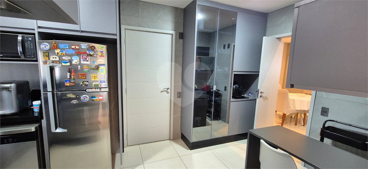 Apartamento à venda com 4 quartos, sendo 2 suítes,  no Centro, Mogi das Cruzes, SP