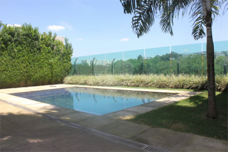 Casa à venda ou para alugar com 4 suítes em Alphaville, Santana de Parnaíba, SP