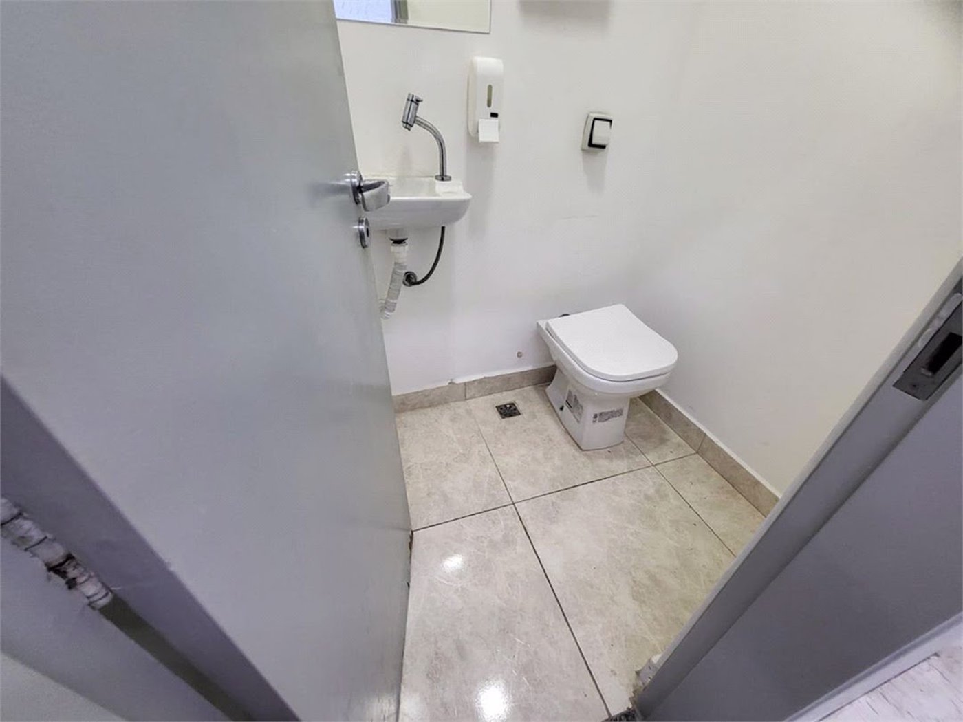 Sala para alugar, 240 m² por R$ 7.000,00 - Vila Belmiro - Santos/SP