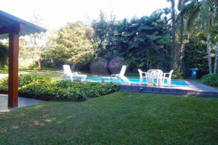 Casa Térrea à venda com 3 quartos, sendo 1 suíte,  em Chácara Monte Alegre, São Paulo, SP