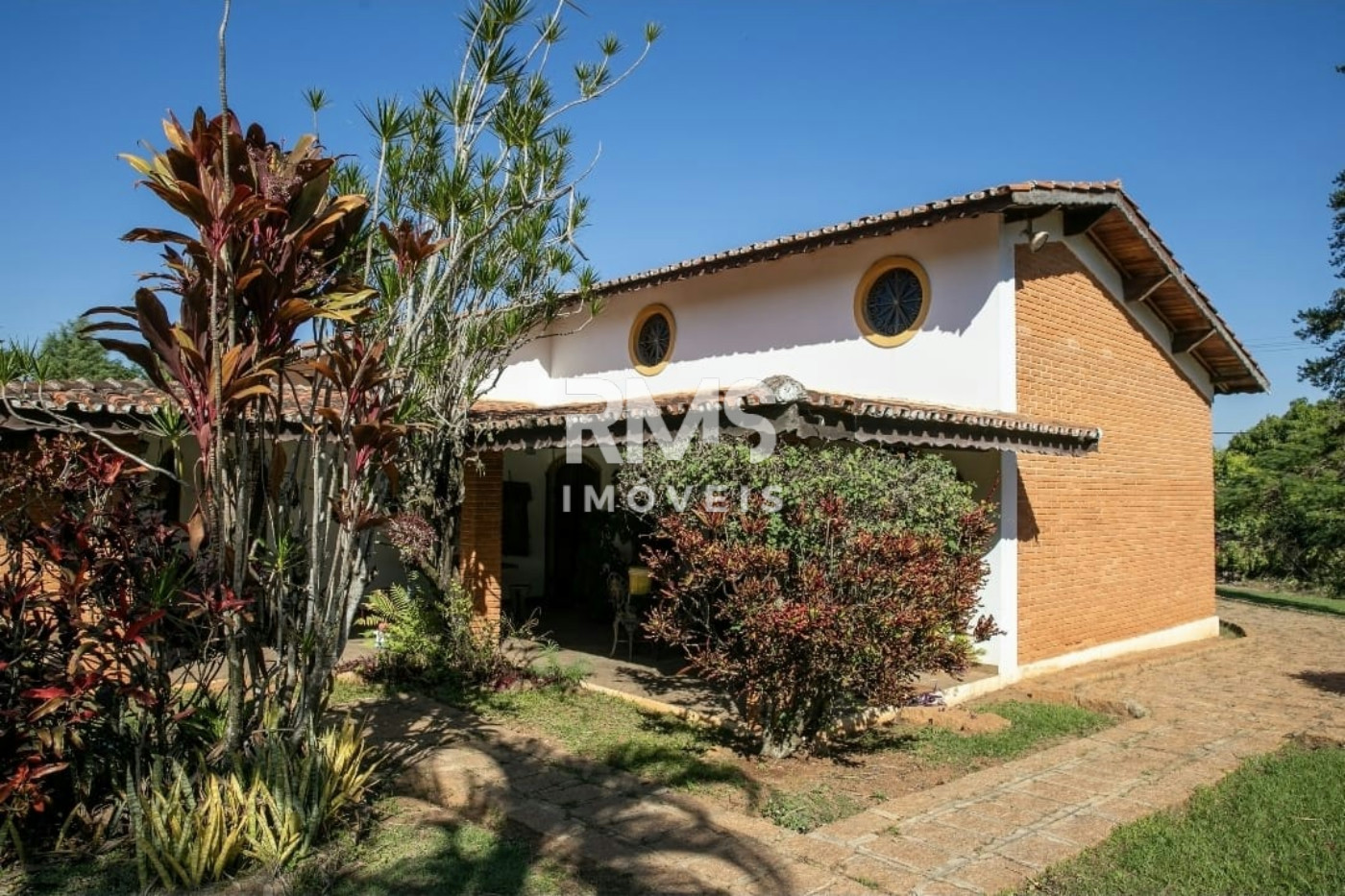 Chácara à venda com 4 quartos, sendo 1 suíte,  em Colinas do Mosteiro de Itaici, Indaiatuba, SP