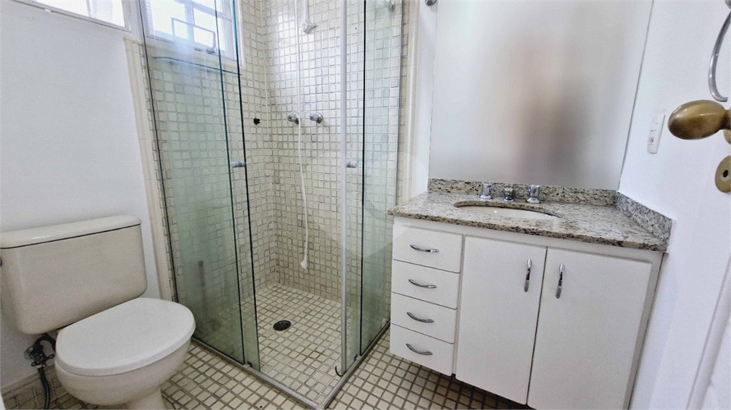 Casa à venda com 4 suítes no condomínio Jardim Vitória Régia, São Paulo - SP