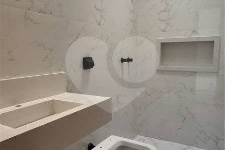 Casa à venda com 3 quartos, sendo 1 suíte,  no condomínio Horto Florestal 1, Sorocaba - SP