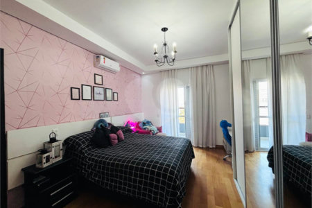 Casa à venda com 4 quartos, sendo 2 suítes, no condomínio Carmen Blanco, Sorocaba - SP