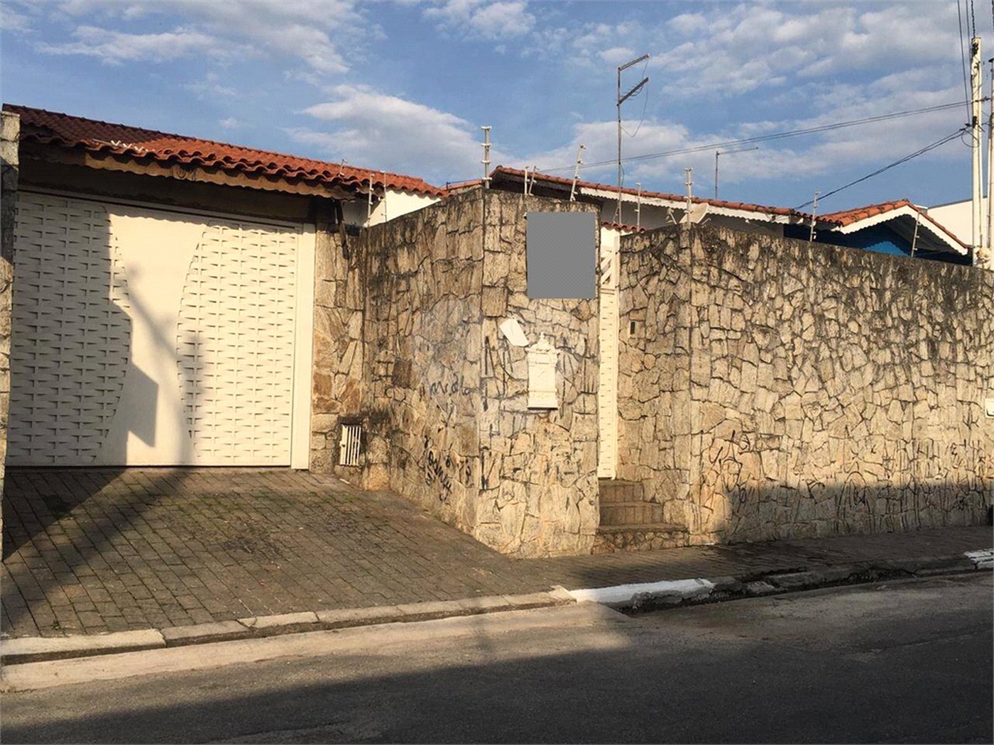 Casa à venda com 4 quartos, sendo 1 suíte, em Parque Santa Rosa, Suzano, SP