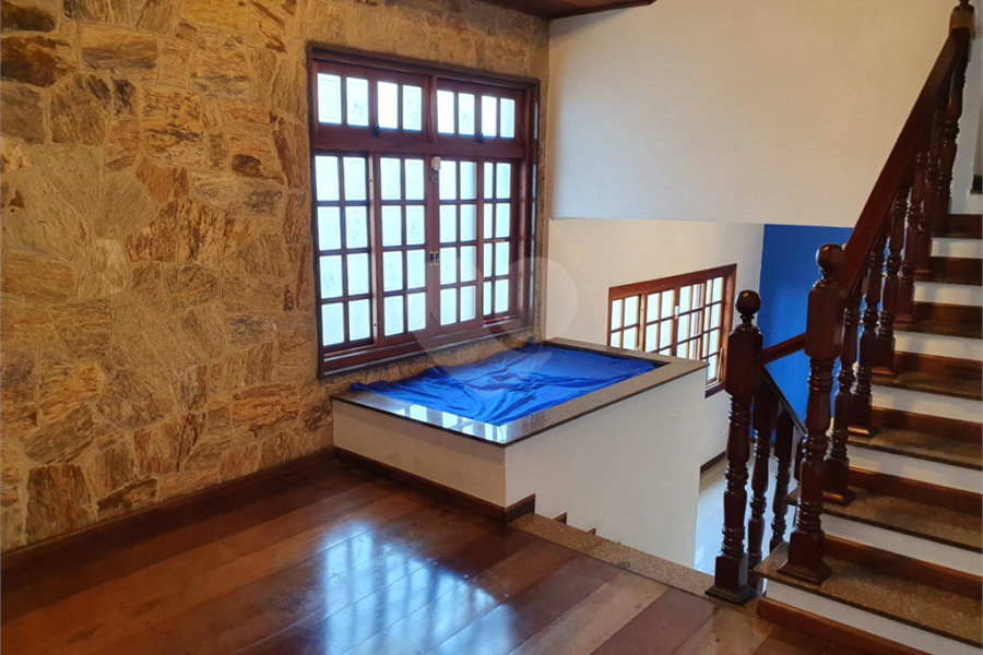 Sobrado à venda com 4 quartos, sendo 2 suítes, em Tremembé, São Paulo, SP