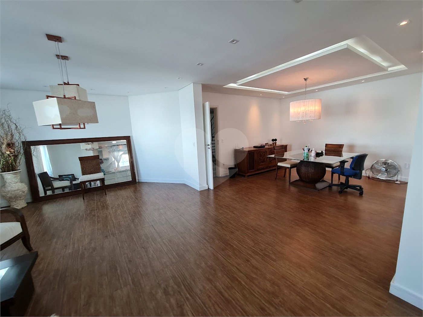 Casa à venda com 4 suítes no condomínio Residencial Villa dos Inglezes, Sorocaba - SP