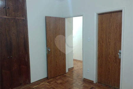 Casa à venda com 4 quartos, sendo 1 suíte, em Vila Rosa, Itapetininga, SP
