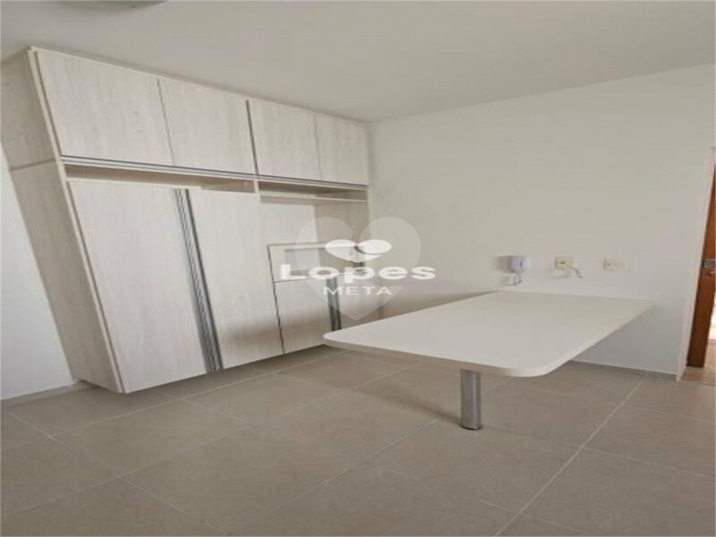 Apartamento à venda com 4 quartos, sendo 1 suíte, em Jardim Esplanada, São José dos Campos, SP