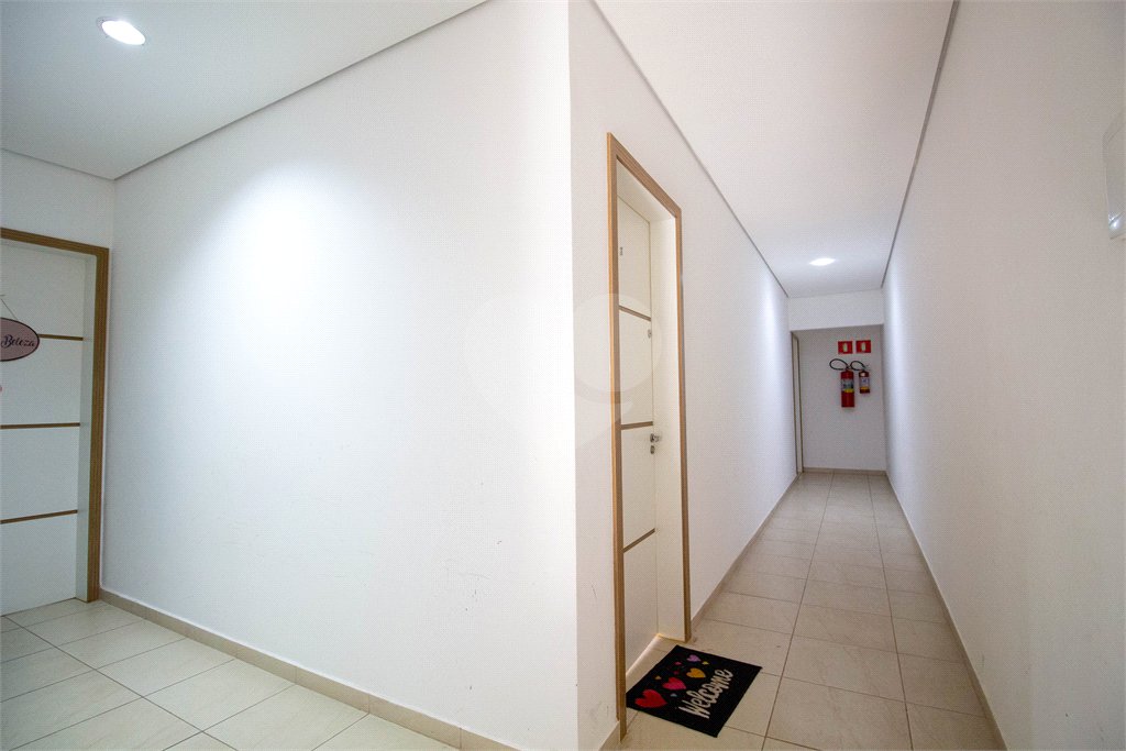 Sobrado à venda com 4 quartos, sendo 3 suítes,  no Centro, São Roque, SP