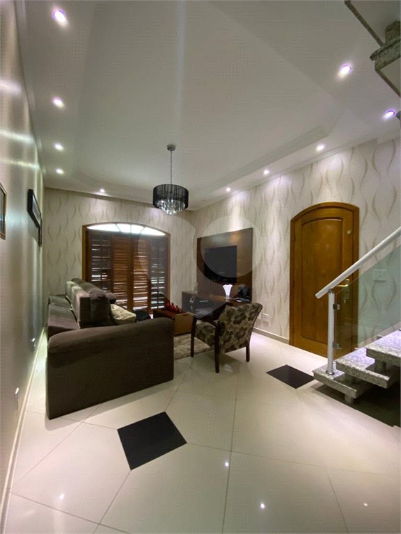 Casa à venda com 3 quartos, sendo 2 suítes, em Jardim Brasil, Guarulhos, SP