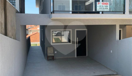 Casa à venda com 3 quartos, sendo 1 suíte,  no condomínio Villa D'este, Cotia - SP