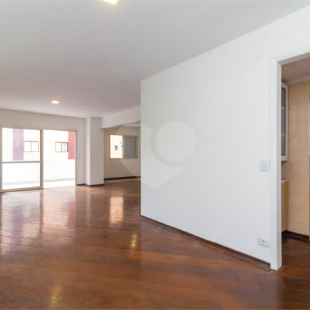 Apartamento à venda com 4 quartos, sendo 2 suítes, em Brooklin, São Paulo, SP