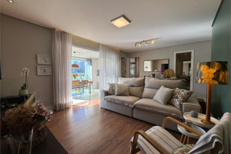 Apartamento à venda com 3 quartos, sendo 1 suíte, em Jardim Caravelas, São Paulo, SP