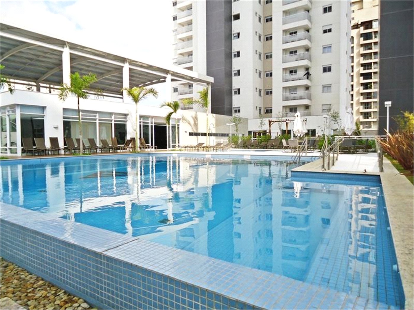 Apartamento à venda com 3 suítes em Santa Teresinha, São Paulo, SP