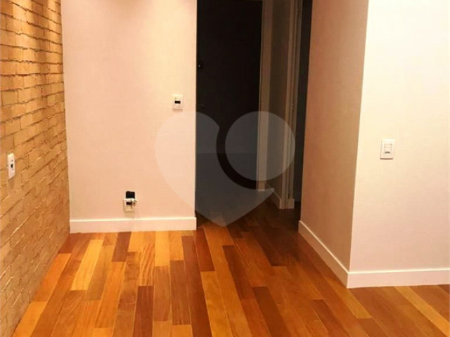 Apartamento à venda com 2 quartos, sendo 1 suíte,  em Vila Maria, São Paulo, SP