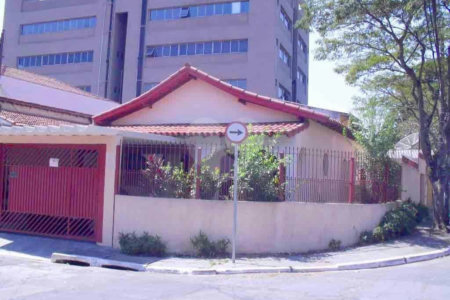 Casa Térrea à venda com 3 quartos, sendo 1 suíte, em Santo Amaro, São Paulo, SP