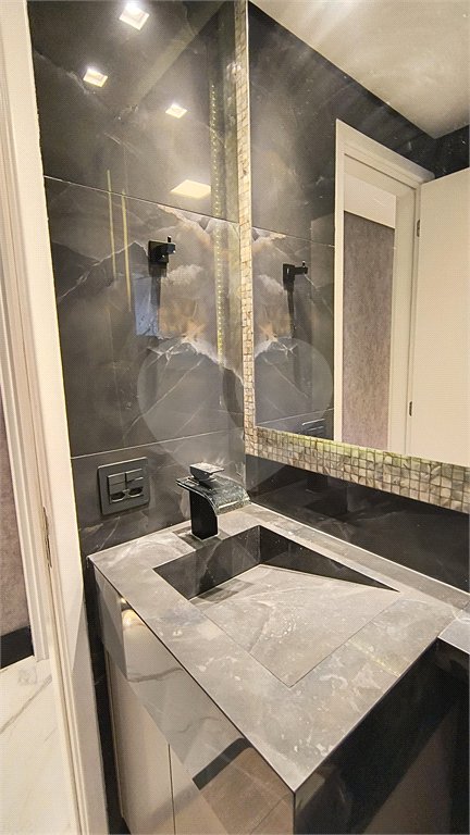 Apartamento à venda com 2 quartos, sendo 1 suíte, em Barra Funda, São Paulo, SP
