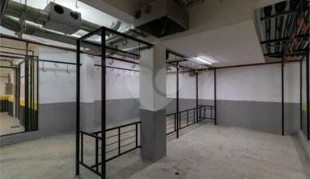 Apartamento à venda com 2 quartos em Vila Carmosina, São Paulo, SP