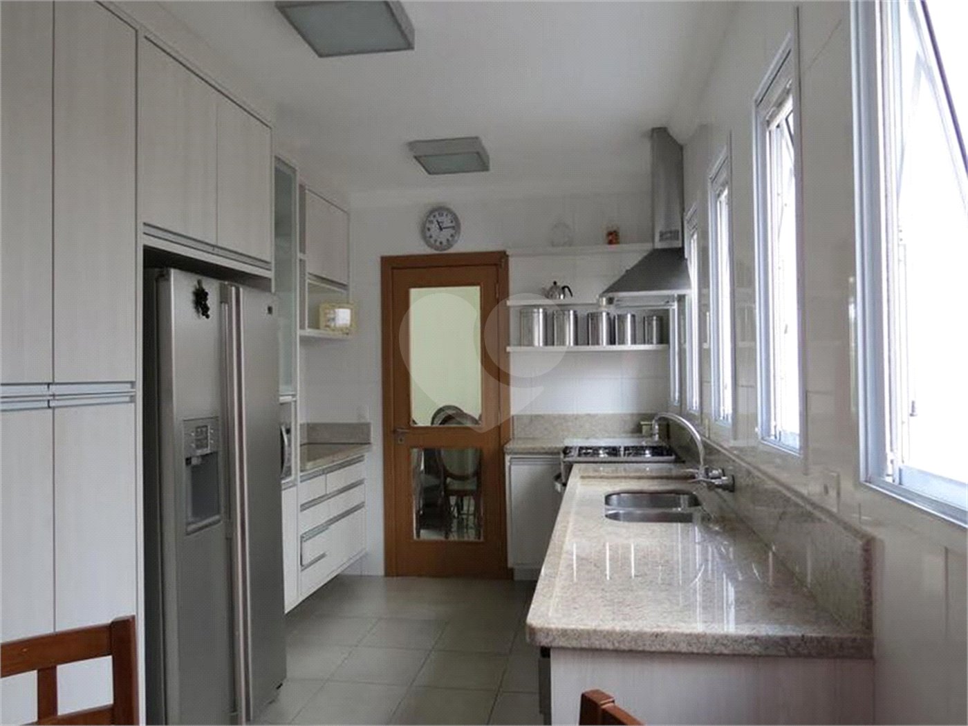 Casa à venda com 4 suítes no condomínio Residencial Santa Clara, Indaiatuba - SP